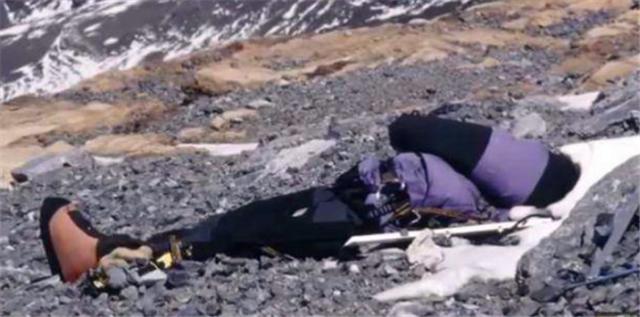 1998年成功登顶珠峰，却不幸遇难的睡美人，为何20年来无人敢动她