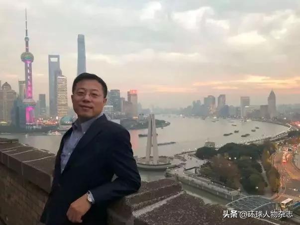 外交部新发言人一上任就开怼!这位推特上最红的“战狼”外交官,果真不好惹