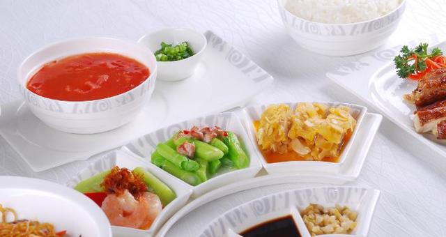 得了痛风,光控制饮食还不够,专家:还得避开5个误区