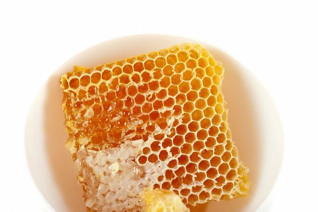 肝病患者的应该怎么吃?鸡、鱼、肉汤对肝病患者康复有帮助吗?