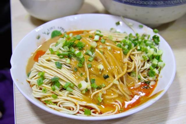 淮海中路“老字号美食”一路吃到底，告诉你正宗的上海味道！