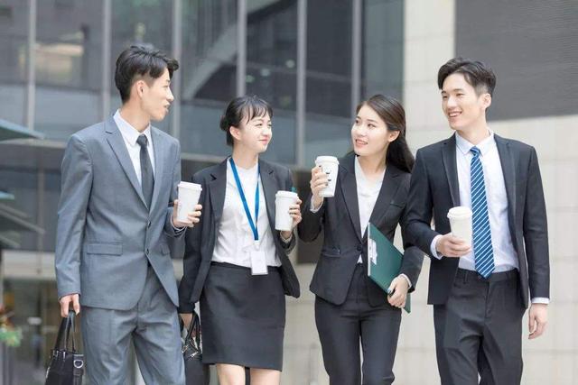 上班族简易养生法,抓好时间点,做对8件小事,健康触手可及