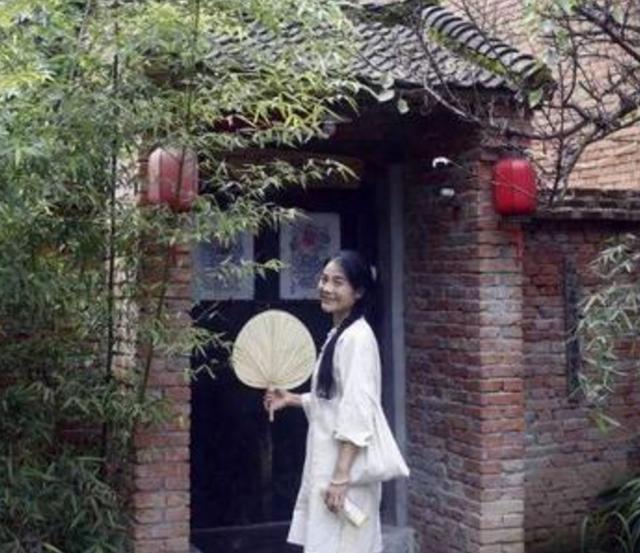 上万人“隐居”终南山,真的是远离世俗吗?当地村民却一直摇头