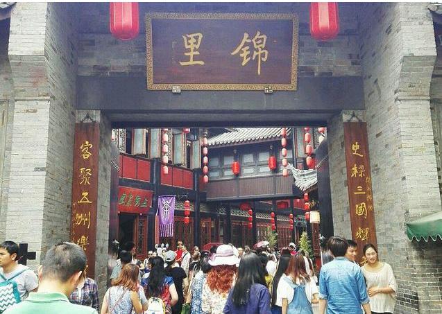 中国著名的5条美食街,堪称吃货的天堂,你去过几条呢?