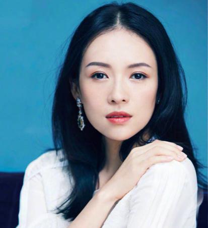 汪峰又去医院探望章子怡了!抱着醒醒尽显父爱,天黑了才不舍离去