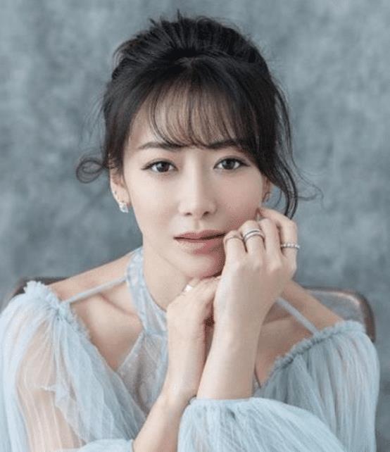 从娱乐圈宠儿变“弃儿” 现沦为网剧女主角 导演: 便宜又好使唤