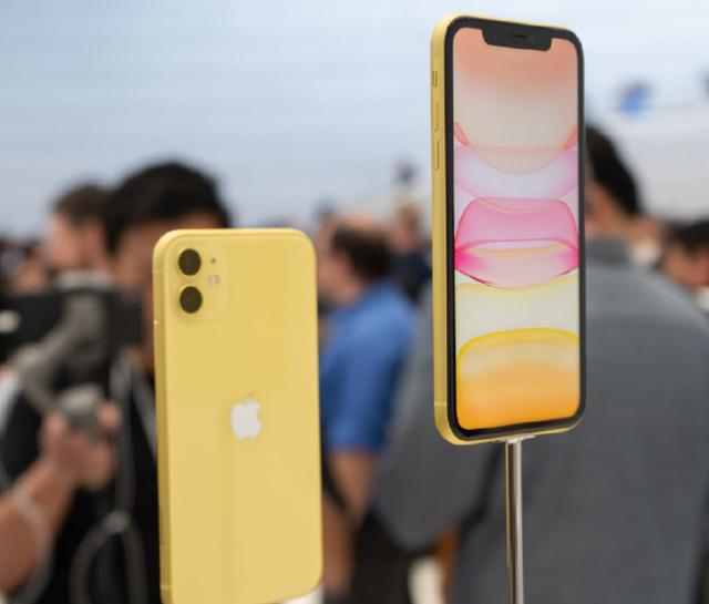从5499跌到5299,全球第二畅销iPhone,网友评价挺实在