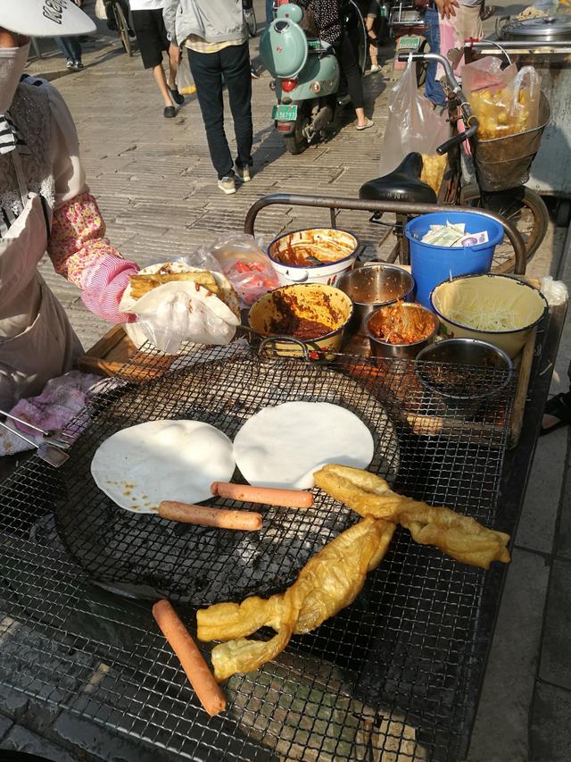去云南大理旅行,这7道美食必吃,别处吃不到,还曾上过《舌尖》