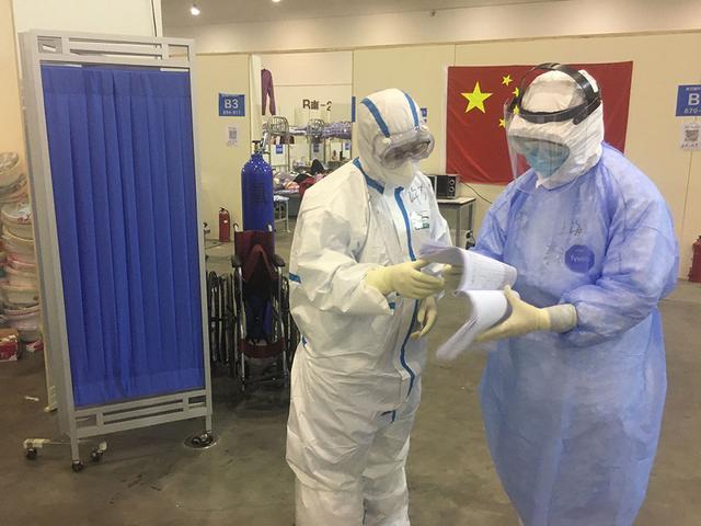 一位女医生的方舱战记:梦里,自己的血被制成特效疫苗