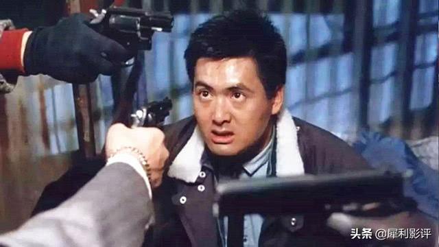 当黑社会侵入校园后,这部电影展示了:一个女学生撕裂的人生