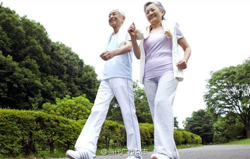 高血压患者走路锻炼能稳定，减少降压药物的服用量，每天走这些步