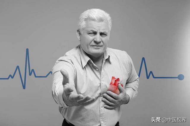 当出现胸闷、胸痛的时候,最佳的治疗是什么?首先选择中医?