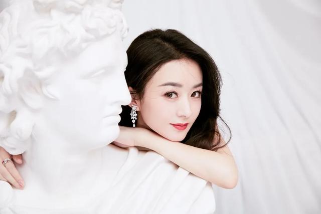 赵丽颖怀二胎?热巴搭上正午?毛不易为人?李小璐放弃演艺?