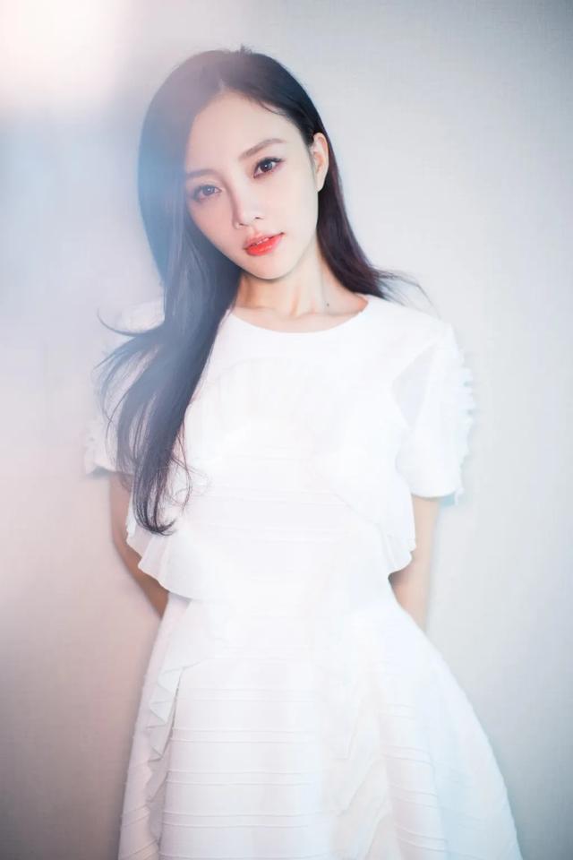 赵丽颖怀二胎?热巴搭上正午?毛不易为人?李小璐放弃演艺?