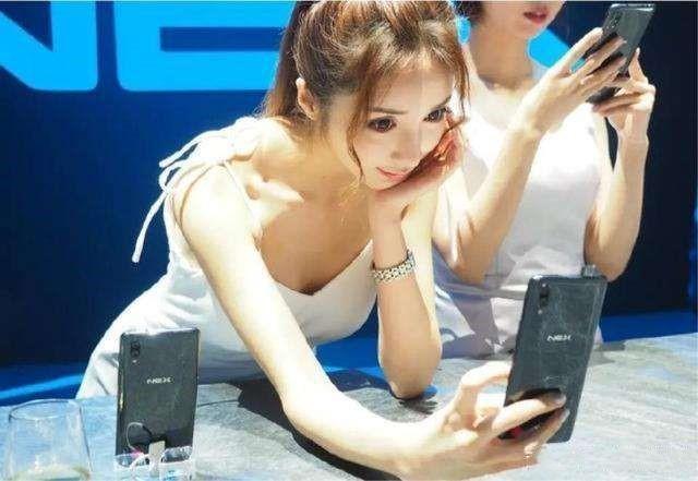4G手机库存高,5G手机没货,实体手机店主形容自家生意:惨不忍睹