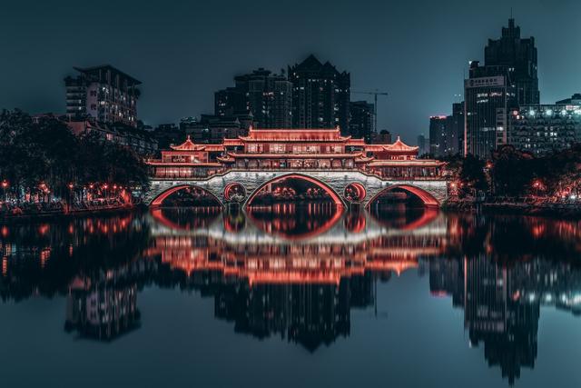 中国值得去的3座城市，即使一个人也要去，你们知道是哪里吗？