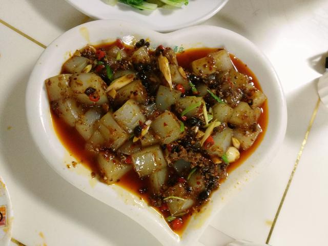 千里之行,始于“嘴”下--我在旅途中吃过的好吃的盘点