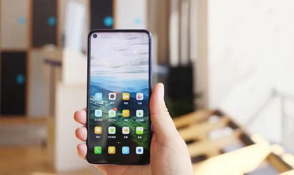 别瞧不上千元机,这四款“好评如潮”,你在用吗?