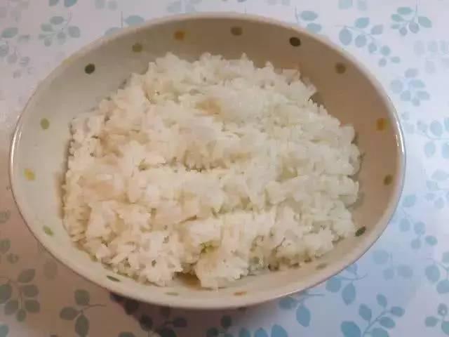 同样都是吃米饭,中日韩三国竟然差别这么大?日本吃法最讲究
