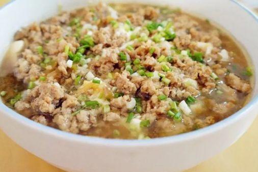 做饭炒菜搞得厨房满是油烟,这道没有油烟的蒸菜适合你