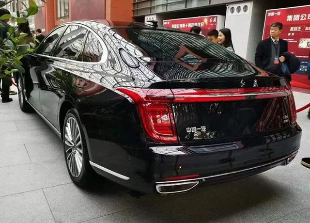 2.0T配48V轻混系统 红旗H9入门车型动力超奥迪A6
