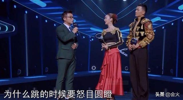 东方台名嘴曝尼格买提没主持人证,尼格买提秒黑脸,场面太尴尬