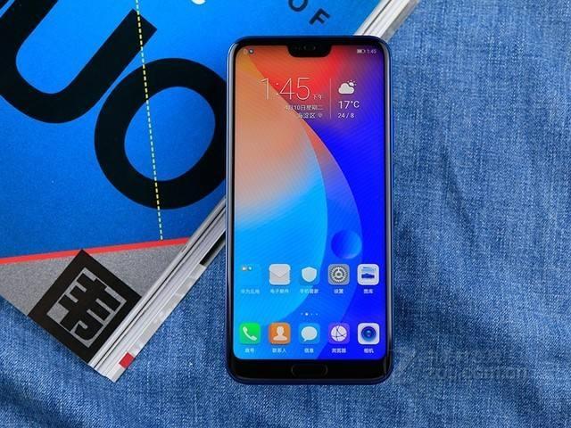 2999元将至1328元,这款华为还能否在千元机中占有一席之地吗