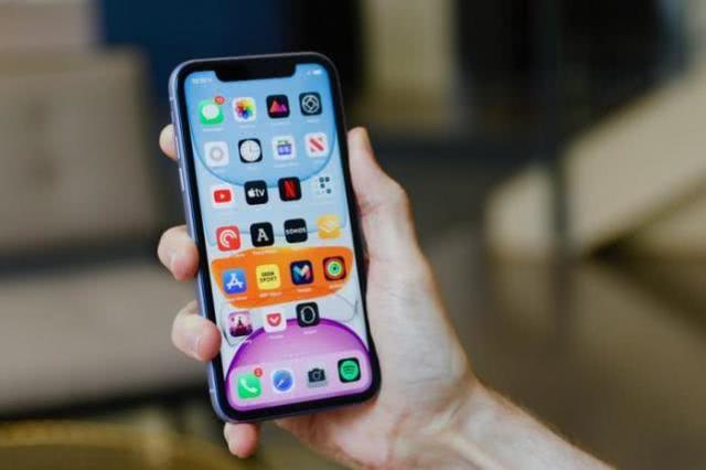 果粉手头一紧!外媒爆出坏消息,网友:保护好手里的iPhone