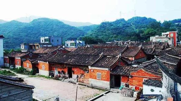 别“厝”过！红砖建筑、田园风景…厦门这座百年古厝，惊艳了时光