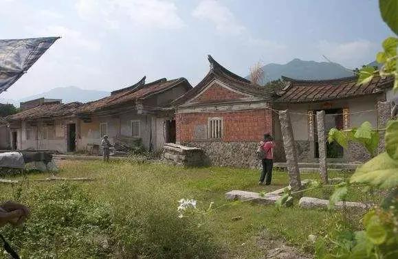 别“厝”过!红砖建筑、田园风景…厦门这座百年古厝,惊艳了时光