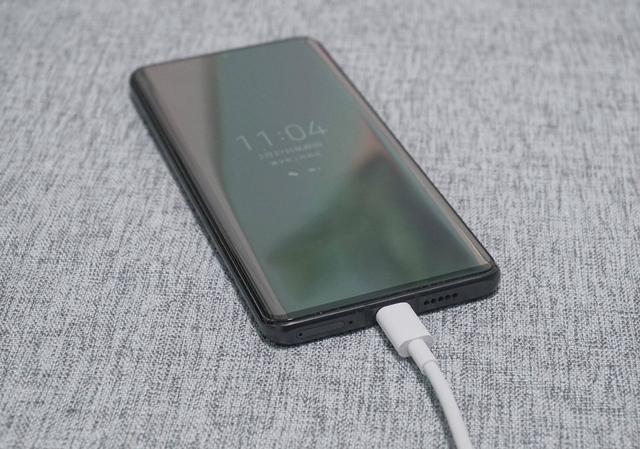 华为原装Type-C数据线评测:开启超级快充,少不了这根线