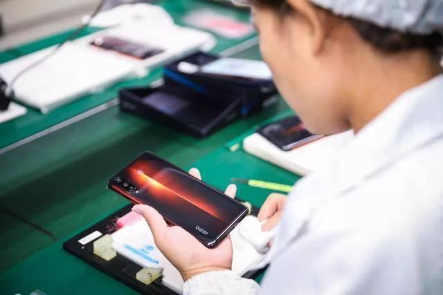 年度5G大戏正式上演,vivo派出的这两位选手实力如何?