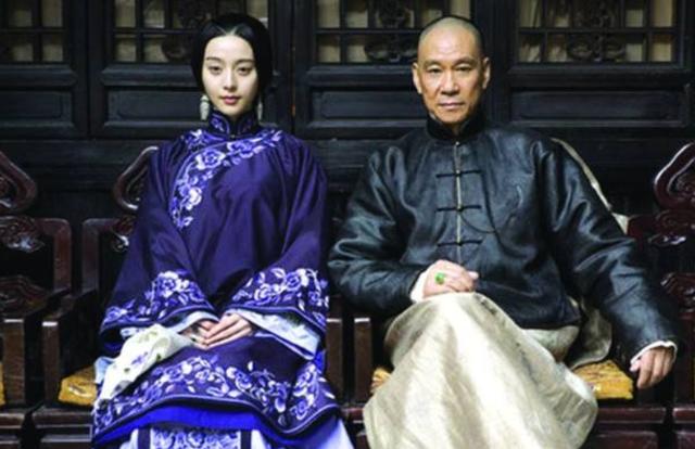 王学圻:65岁与结婚40年发妻离婚,和范冰冰传绯闻,74岁孤身一人