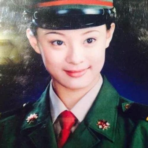「青衣系列五」视后娘娘不好当,她竟然也是“瘦马”?