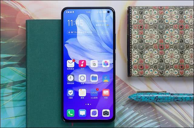 vivo这几款屏占比很高的手机,颜值也不错