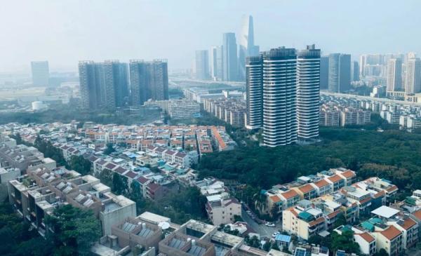迷雾中的楼市:有人业绩下滑7成,有人“逆势”巨资拿地