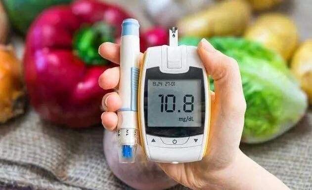 糖尿病人如何喝水有助于降糖?听听药师怎么说
