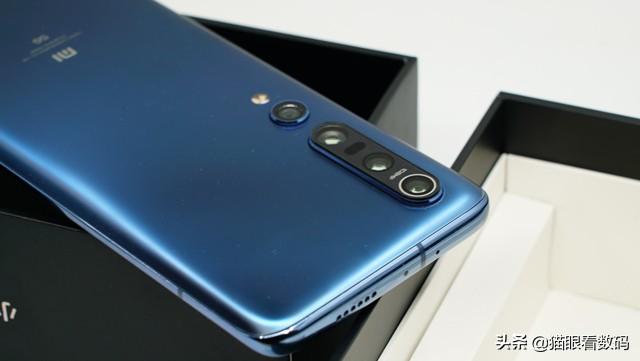 国产手机卖到6000元不科学?至少要比苹果iPhone 11更厚道