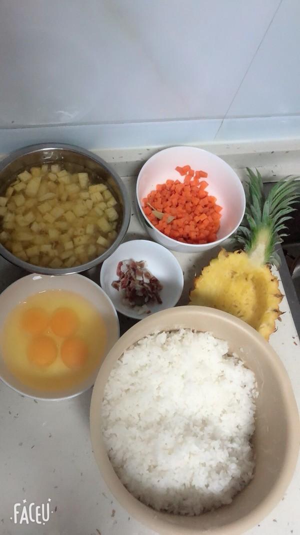 买菠萝时,记住这4个“窍门”,买到的菠萝,绝对又香又甜