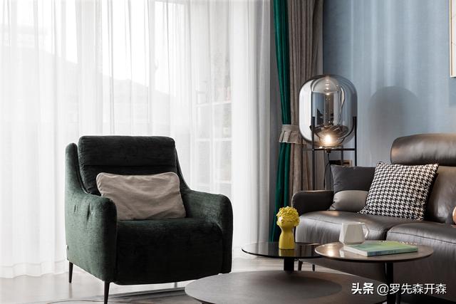 120㎡现代轻奢家居装修设计实景;奢华而不浓重,华丽却不浮夸