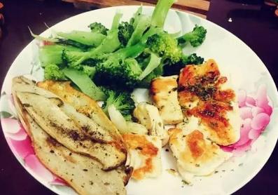 三餐照常吃,月减10公斤,靠的就是这个减肥食谱,而且没有反弹!