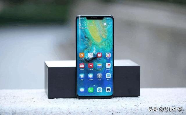 华为IP68老旗舰现已跌至“清仓价”,比小米10还便宜,你选谁?