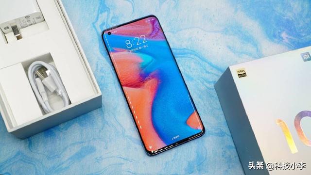 华为IP68老旗舰现已跌至“清仓价”,比小米10还便宜,你选谁?