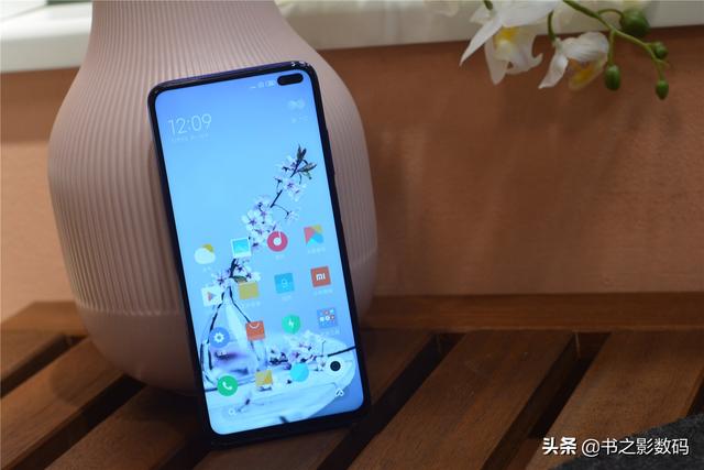 5000mAH超长续航，价格最低的5G手机之一，6+128GB已降至2198元