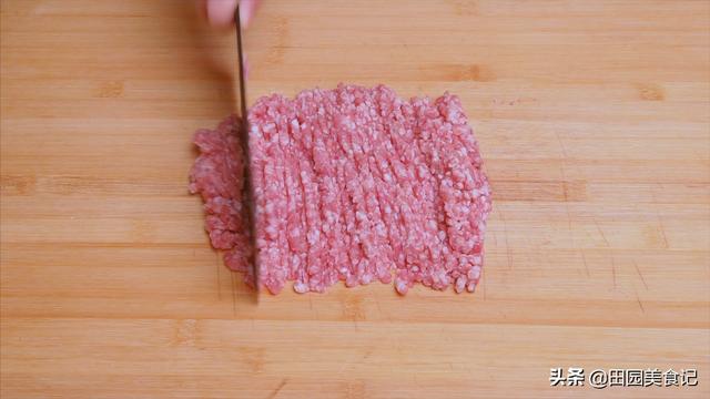 饺子馅好吃有诀窍,关键在这2步,这样调馅包饺子比饭店的还好吃