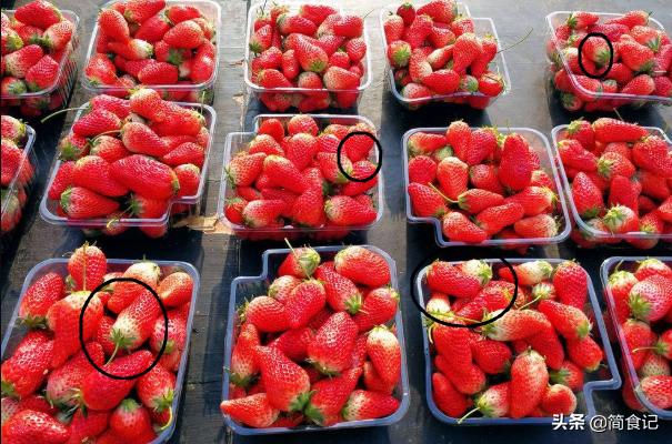 买草莓时，别只挑大红色的拿！教你5个窍门，保证草莓个个香甜