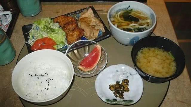 穷游日本,不必屈就肚子,告诉你哪里有便宜的美食