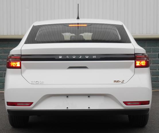 工信部第330批新车:红旗H9现身;五菱再推神车