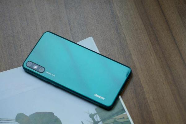 华为良心百元机!5000mAh+128G,起售仅999元