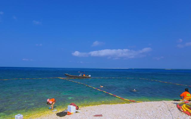 远离都市的繁华喧嚣,享受热带海岛的风情浪漫